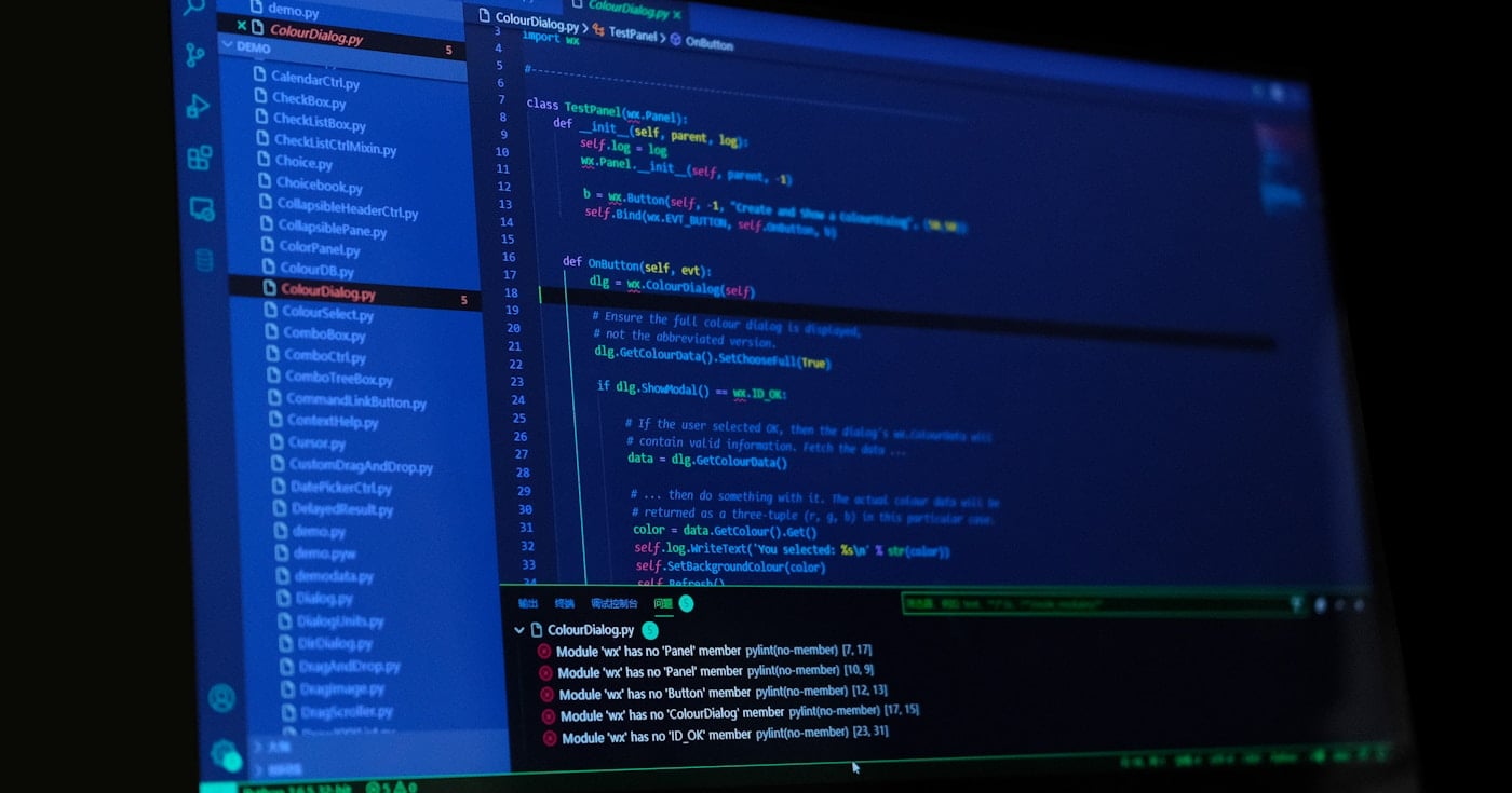 Python web scraping code on a dark IDE